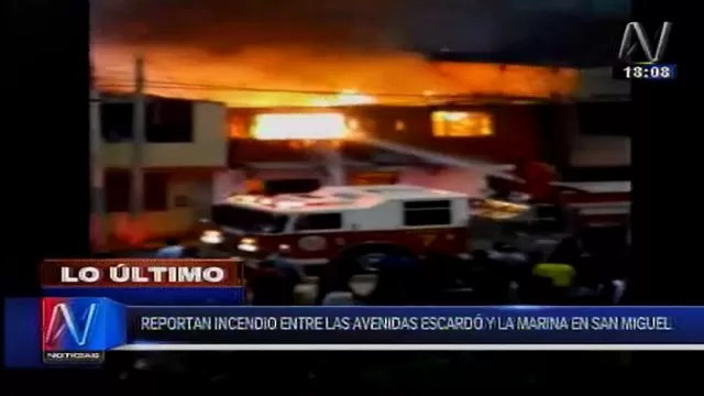 Incendio se registra en inmueble en San Migual. Foto: Captura de Tv de Canal N.