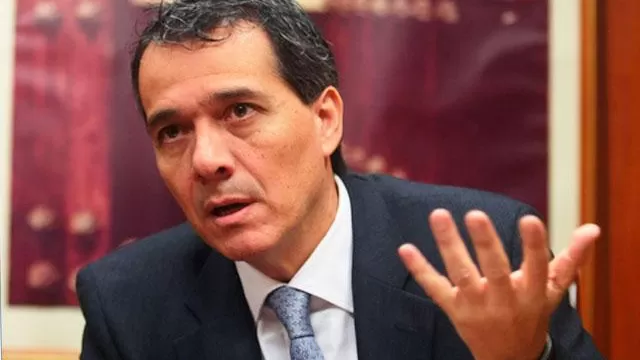 Exministro de Economía, Alonso Segura.  