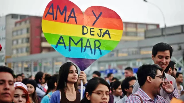 Marcha por la defensa de los derechos de la comunidad LGBT. Foto: sinetiquetas.org