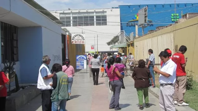 Población salió a las calles para ponerse a buen recaudo. Foto: Referencial/peru21.pe