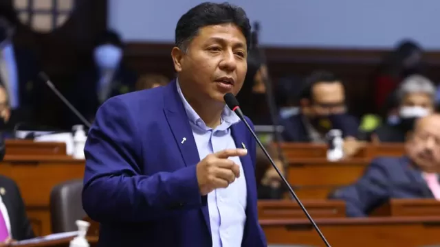 Solicitan diligencias preliminares contra congresista Raúl Doroteo por supuesto recorte de sueldo