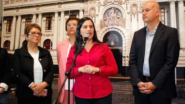  “Algún día en el pleno se va a discutir este tema y lo congresistas van a tener que votar”, dijo Verónika Mendoza / Foto: Andina