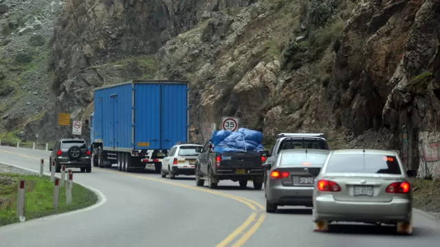 Disponen cierre de tránsito en la Carretera Central. Foto: Referencial/Agencia Andina
