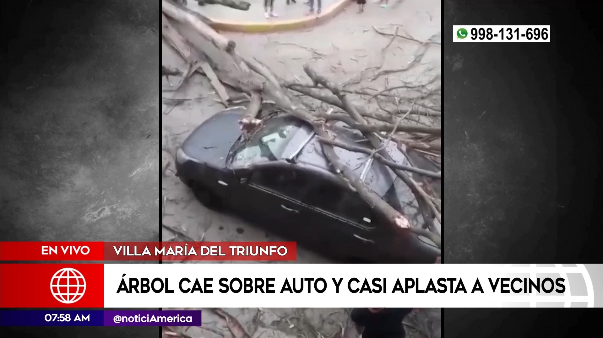 Árbol cayó sobre auto en Villa María del Triunfo. Foto: América Noticias