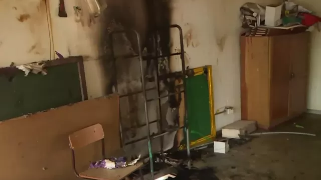 Villa María del Triunfo: Delincuentes queman aulas de colegio