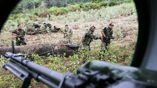 Fuerzas Armadas combaten a remanentes terroristas en el Vraem. Foto: Andina.