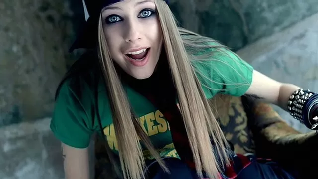 Avirl Lavigne convertirá su canción ‘Sk8r Boi’ en una película 