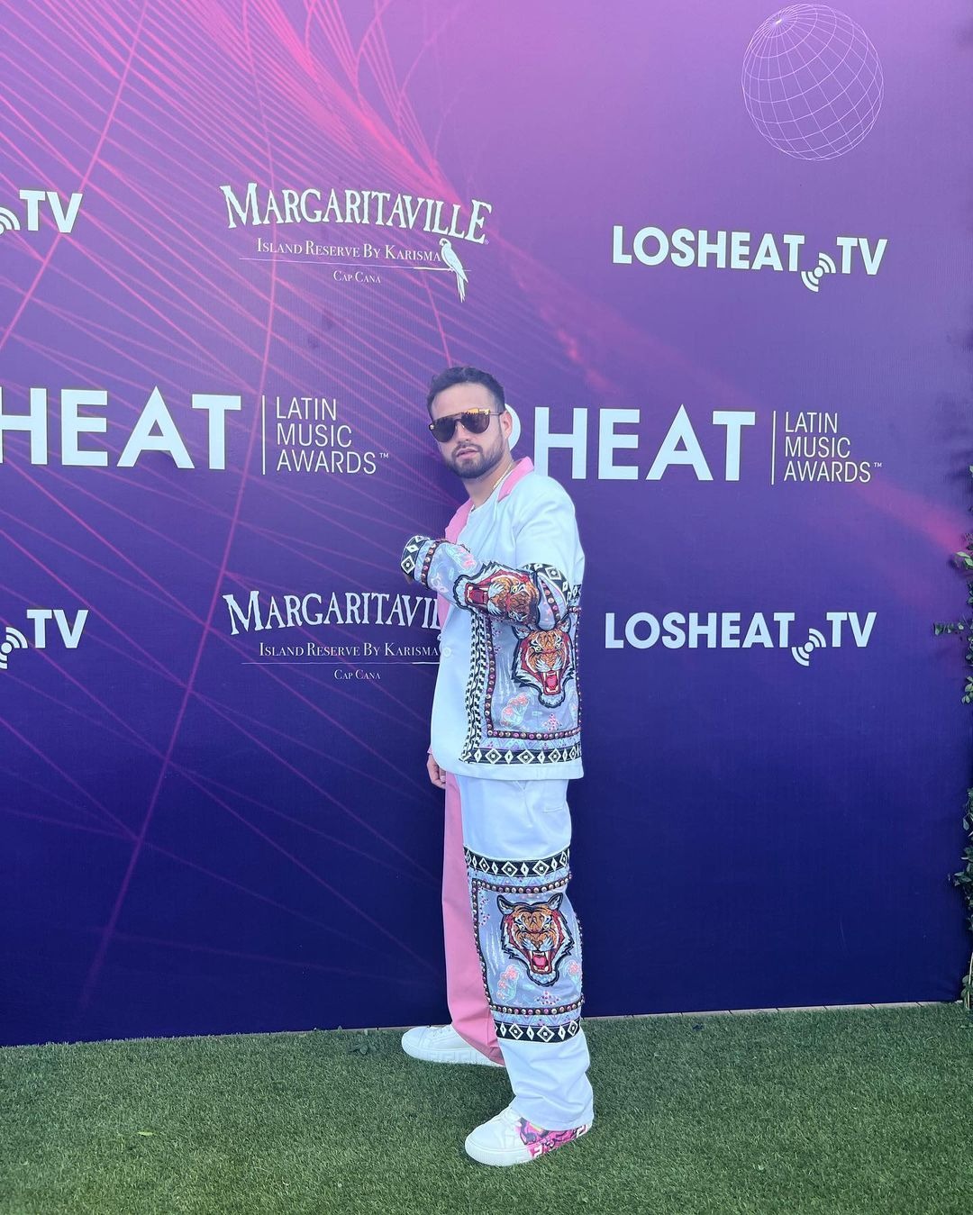 César BK en los Premios Heat / Instagram