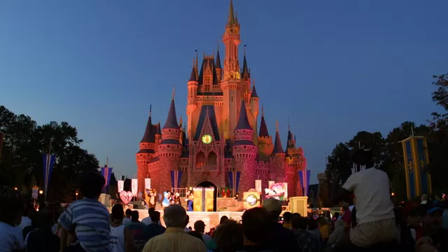 Disney donará un millón de dólares a afectados por matanza en Orlando