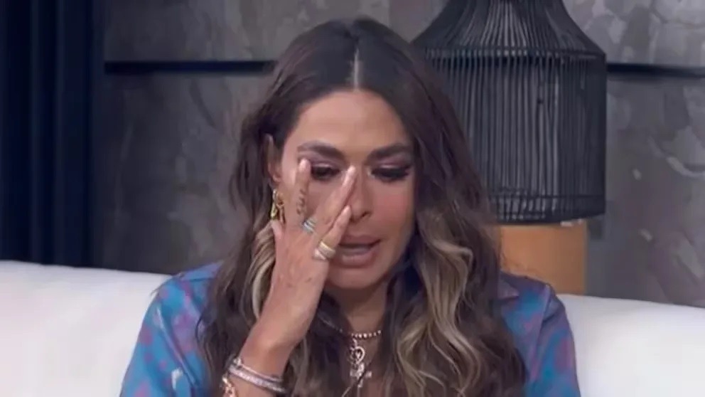 Galilea Montijo lloró tras revelar que sufrió bullying por sobrepeso. Fuente: Captura Hoy