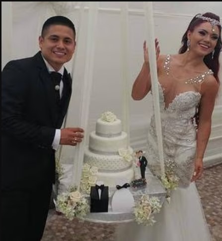 Kike Márquez y Génesis Tapia el día que se celebraron su boda / Foto: Diario Ojo