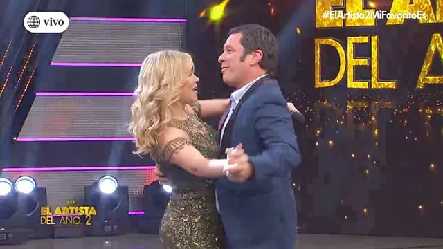 Gisela y Lucho Cáceres alborotaron el escenario al bailar una sabrosa salsa