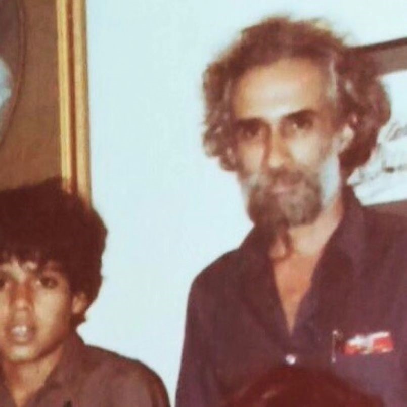 Pedro Suárez Vértiz junto a su papá Hernando Suárez-Vértiz. Fuente: Instagram