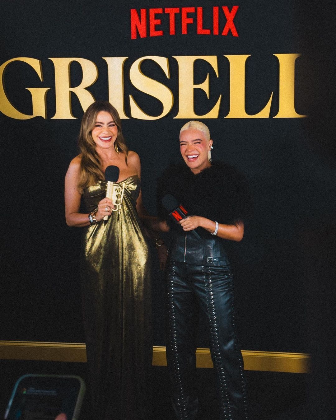 Sofía Vergara y Karol G en la premiere de Griselda. Fuente: Instagram