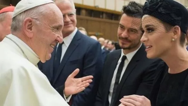 Katy Perry y Orlando Bloom con el papa Francisco 