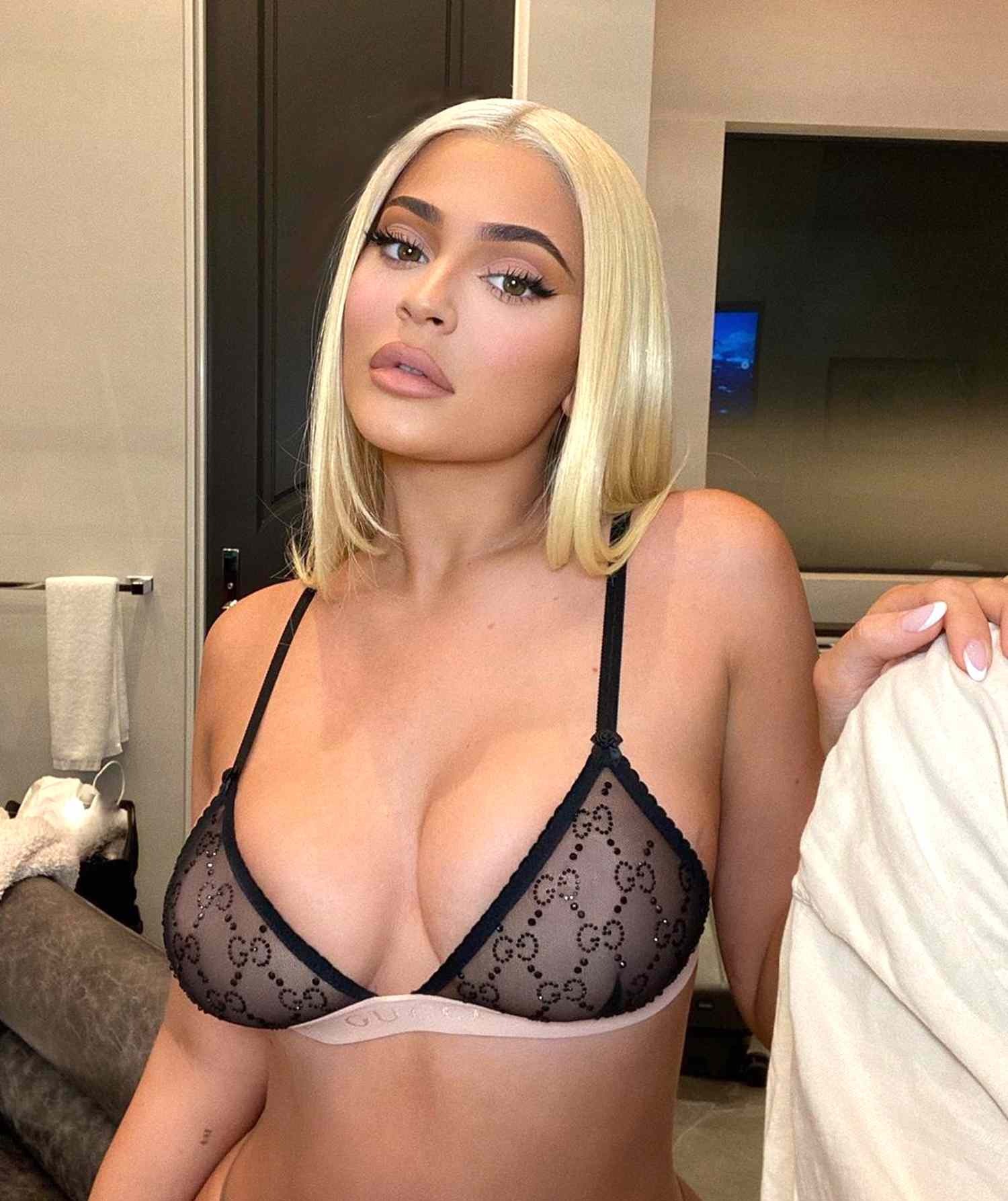 Kylie Jenner confiesa que se arrepiente de operarse los senos. Fuente: Instagram