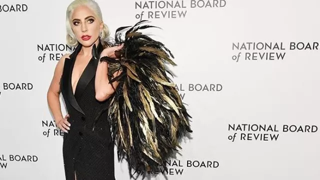 Lady Gaga retira canción con R. Kelly tras acusaciones de abuso sexual