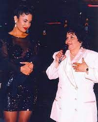 Selena Quintanilla tenía una amistad con Yolanda Saldívar, quien fue presidenta de su club de fans 