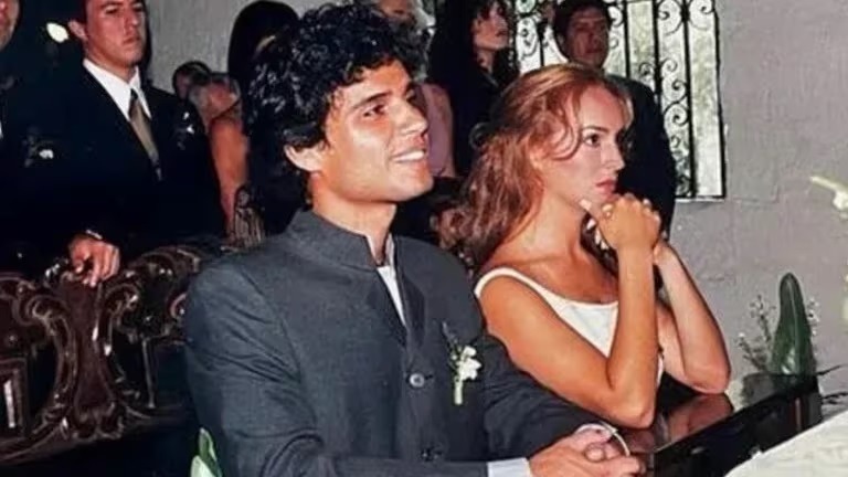 Pedro Suárez Vértiz se casó con Cynthia Martinez Turner en 1994 por civil y en 2000 por religioso. Fuente: Facebook