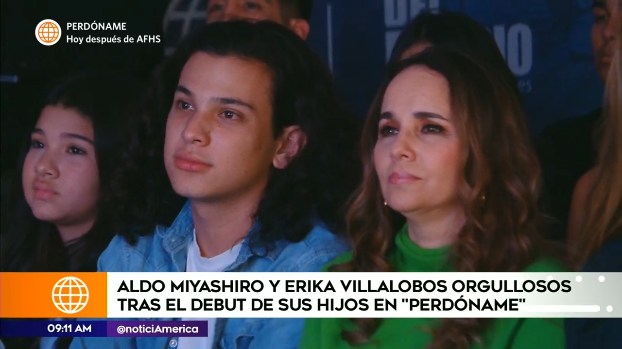 Fernanda y Mikael Miyashiro al lado de su madre Erika Villalobos viendo el estreno de 'Perdóname' / América Espectáculos 