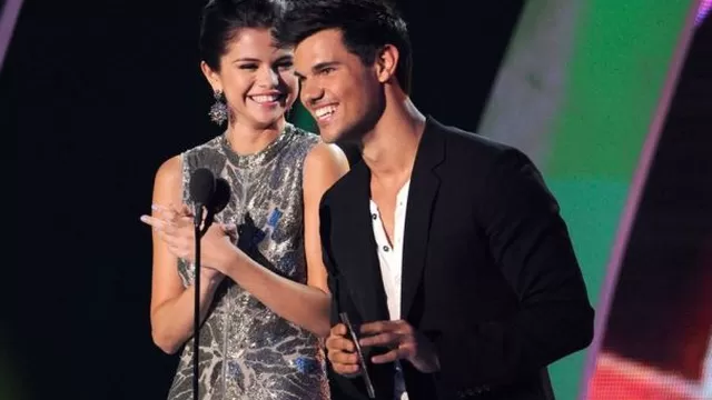 La cantante Selena Gómez tuvo una breve relación con el recordado actor de ‘Crepúsculo’ / Foto: AFP