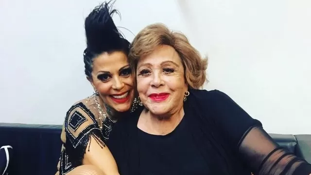 Alejandra Guzmán confirmó hospitalización de Silvia Pinal. Fuente: Instagram