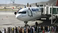 Afganistán: Al menos 6 muertos en medio del caos y pánico en el aeropuerto de Kabul