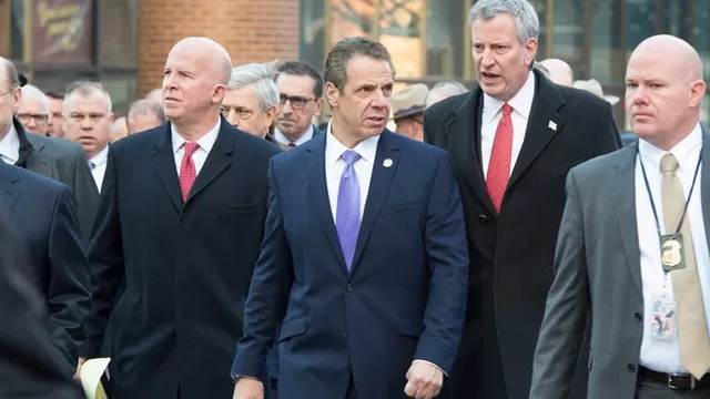 Bill de Blasio, alcalde de Nueva York (derecha). Foto: AFP