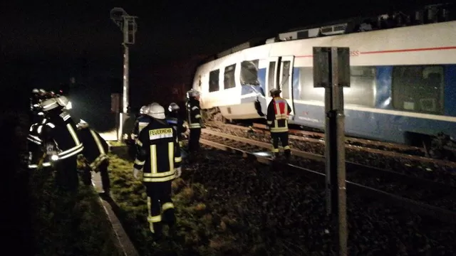 Accidente de tren cerca de Düsseldorf, Alemania. Foto: Twitter @telegraaf