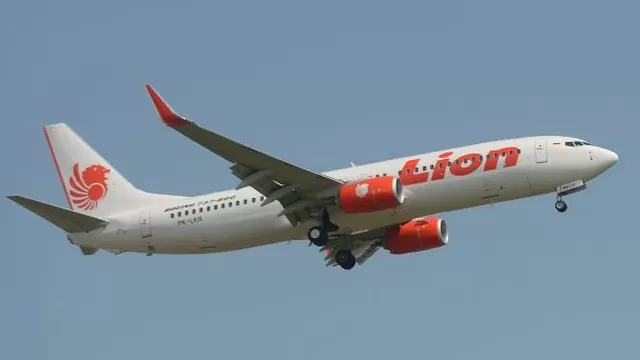 Avión de Lion Air se estrella con 188 pasajeros en el mar de Indonesia