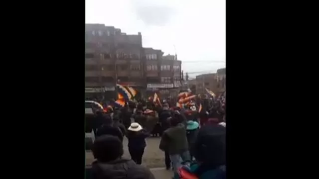 Bolivia: cientos de seguidores de Evo Morales marchan a La Paz desde la ciudad de El Alto. Foto: Canal N