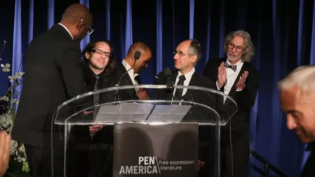 Premiaron a la revista 'Charlie Hebdo' en Nueva York