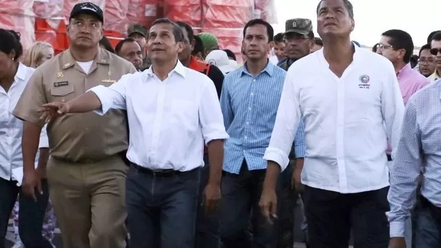 Ollanta Humala y Rafael Correa en Portoviejo tras el terremoto. Foto: AFP.
