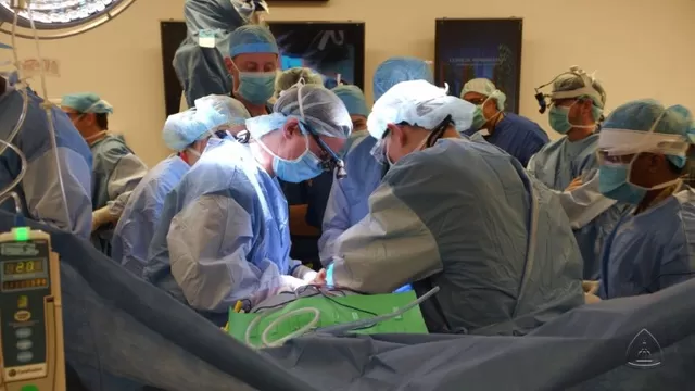 EE.UU.: realizan el primer trasplante mundial de pene y escroto