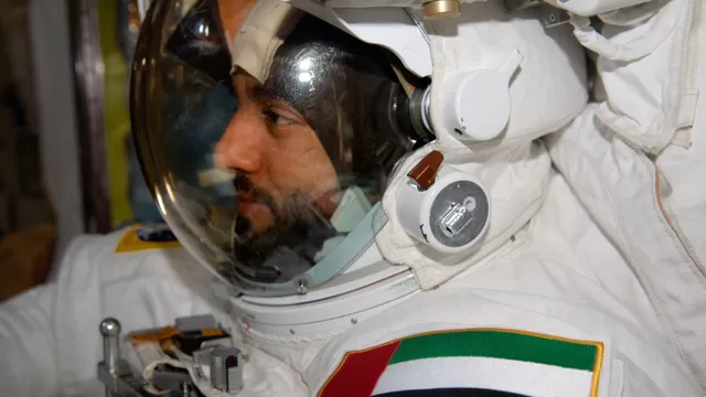 Emiratí es el primer astronauta árabe en dar un paseo espacial