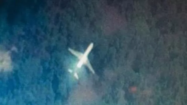 Encontraron una imagen satelital que podría ser del avión malasio desaparecido