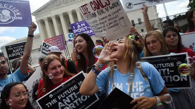 Estados Unidos: Corte Suprema anula fallo del derecho al aborto 