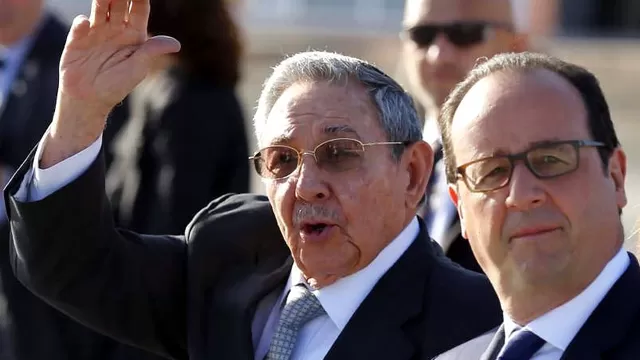 Raúl Castro junto a Francoise Hollande. Foto: losandes.com.ar