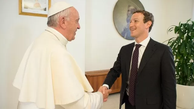 Papa Francisco y Mark Zuckerberg (Vía: AFP)