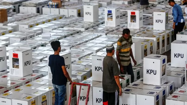 Indonesia: maratónicas elecciones dejan casi 300 muertos por agotamiento