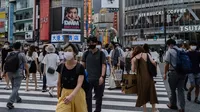 Japón extiende su alerta sanitaria tras récord de contagios y agota sus opciones frente a la COVID-19