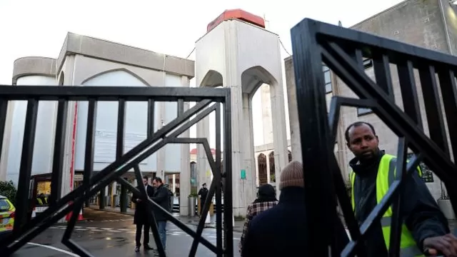 Londres: Detienen a un hombre tras apuñalar a otro en una mezquita