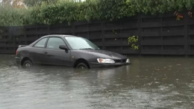 Nueva Zelanda: Evacúan a cientos de personas por un fuerte temporal de lluvia