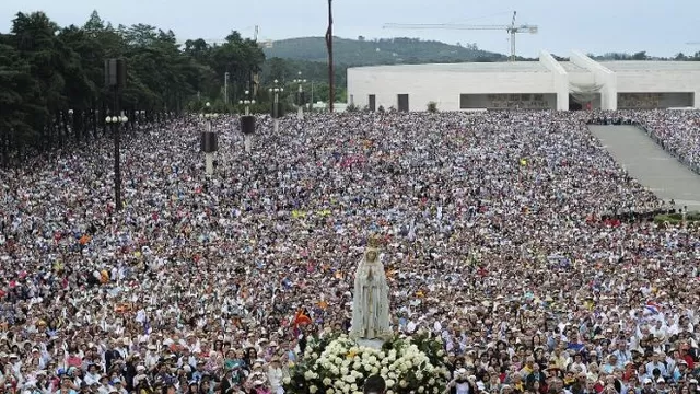 Portugal: Cerca de 200 mil peregrinos llegaron al santuario de la Virgen de Fátima
