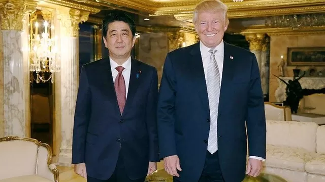 Shinzo Abe y Donald Trump. (Vía: AFP)