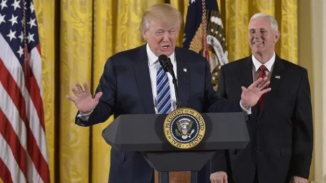 Donald Trump y Mike Pence. (Vía: AFP)