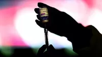 UE exige ante justicia belga que AstraZeneca entregue 90 millones de dosis pendientes de su vacuna contra COVID-19