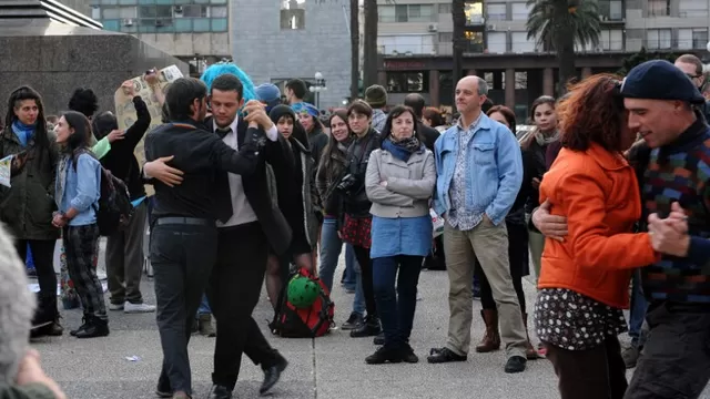 Uruguay: Bailan "Milonga Inadecuada" en rechazo a la discriminación sexual y de género