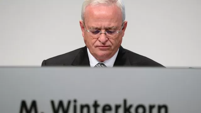 Volkswagen: renuncia presidente arrastrado por escándalo de autos trucados