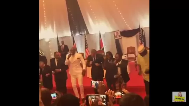 YouTube: Obama sorprende con sus pasos de baile al ritmo del 'Gangman Style Keniano’